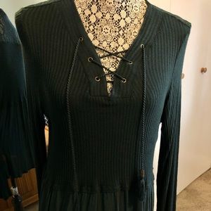 Boho Lacy Top in a Lovely Dark Emerald Green Knox Rose Long Sleeves Size Large